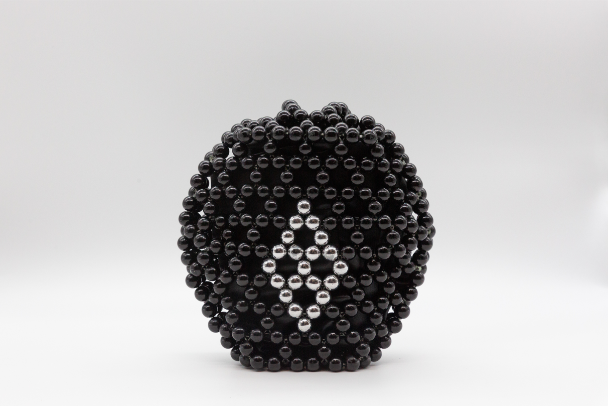 GC Oval Mini - Pearl Black